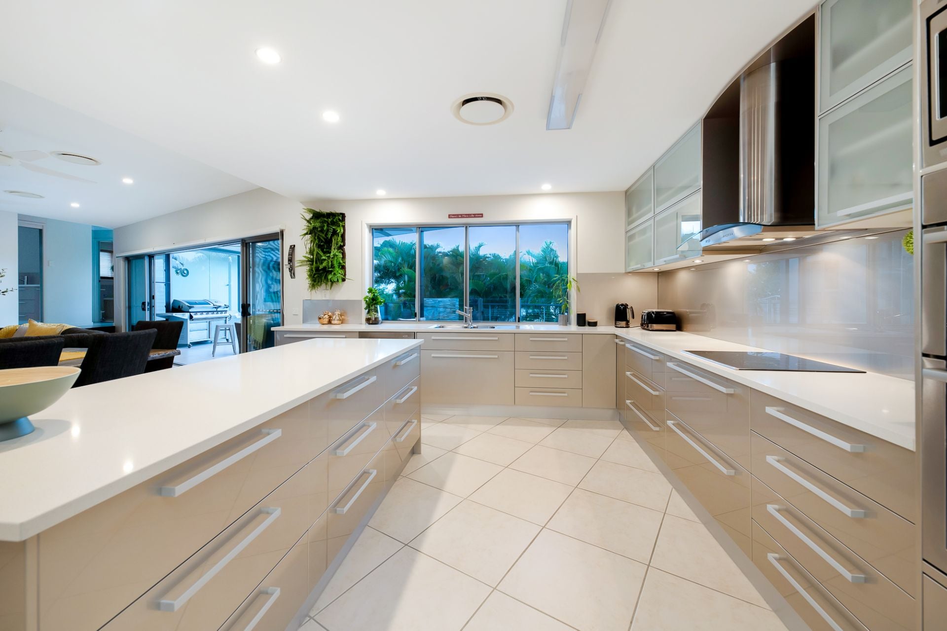 2 Heslop Place Burnside QLD, Burnside - Thumbnail 4