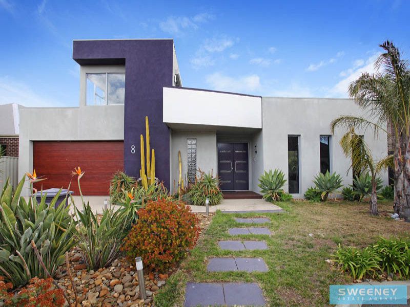 8 Narracan Close, Caroline Springs - Thumbnail 2
