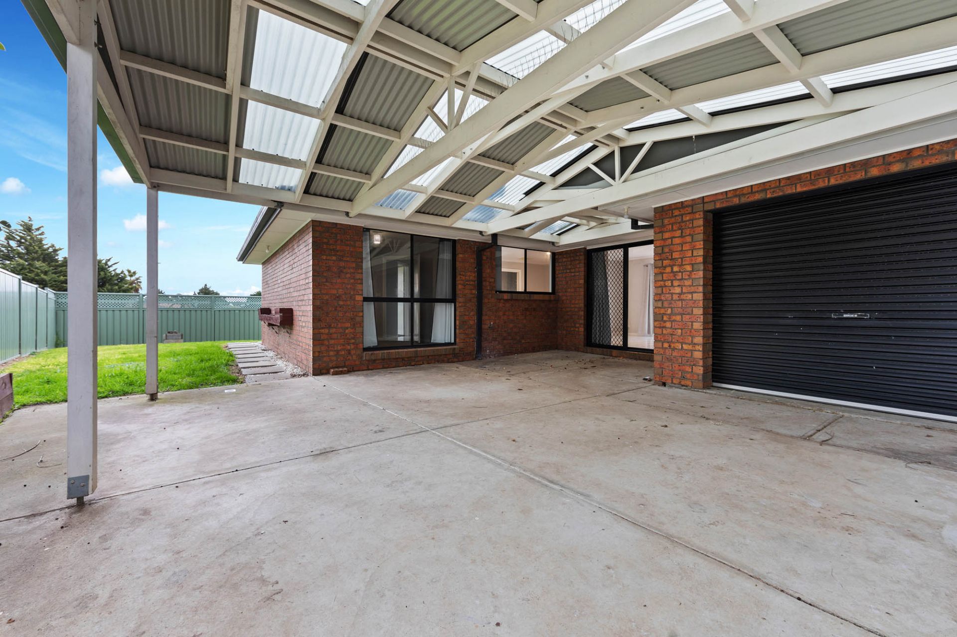 1/24 Coleridge Drive, Delahey OBrien Real Estate