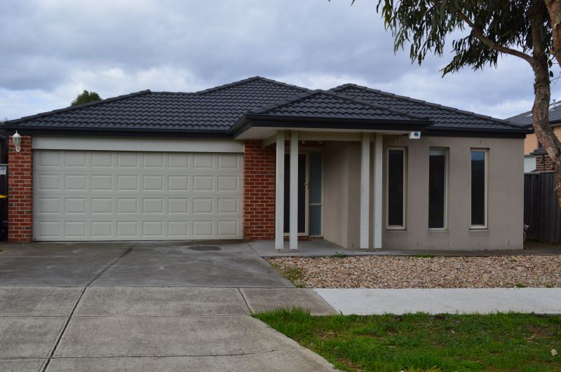 4 Blue Hill Way, Wollert