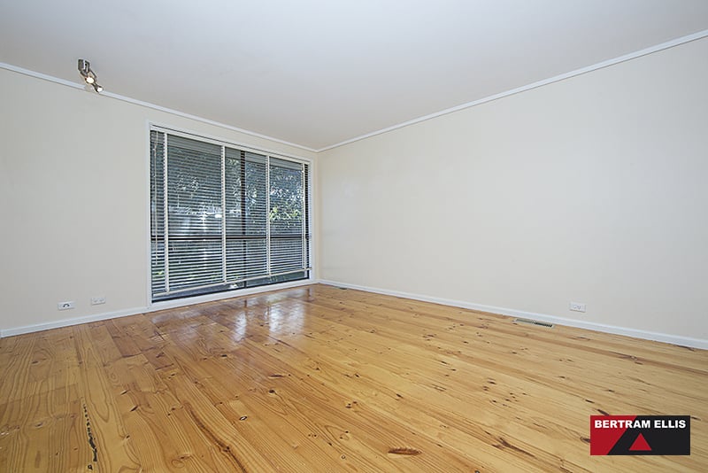 24 McConnel Crescent, Kambah - Thumbnail 3