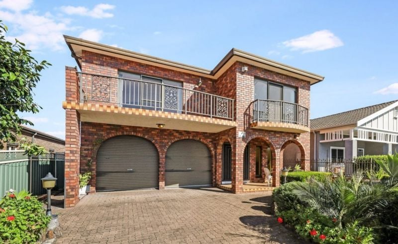 11 Russell Street, Russell Lea