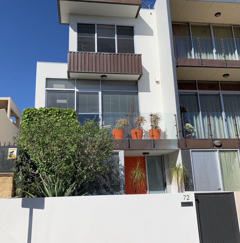 Real Estate For Sale 72 Ashworth Street Albert Park , VIC