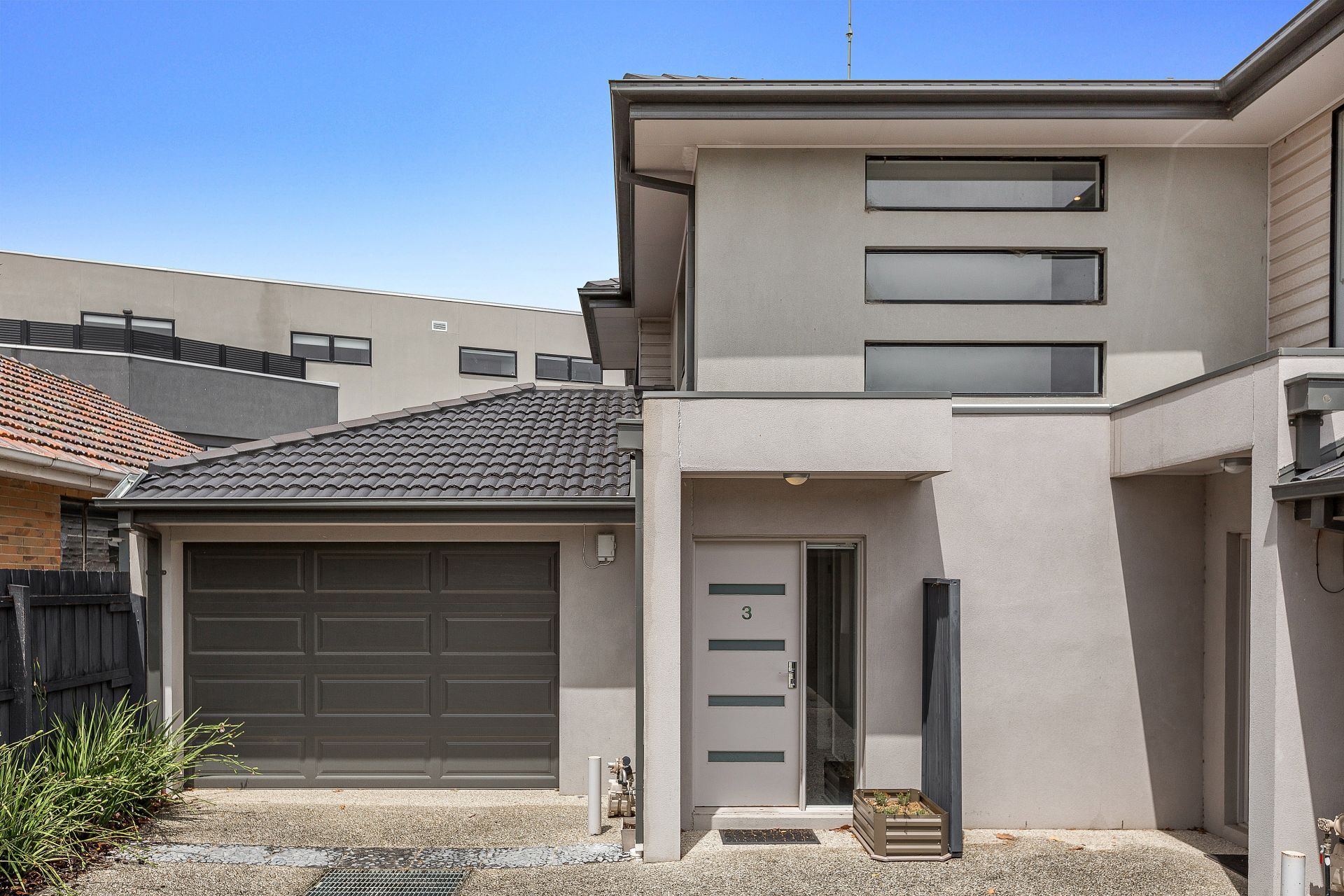3/7 Ormond Road, West Footscray - Thumbnail 2