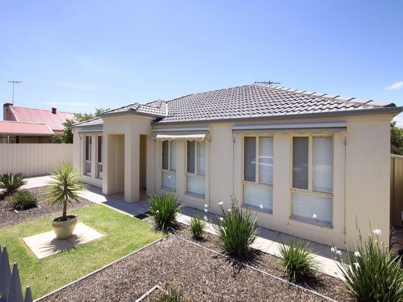 54 Lily St Blair Athol 5084