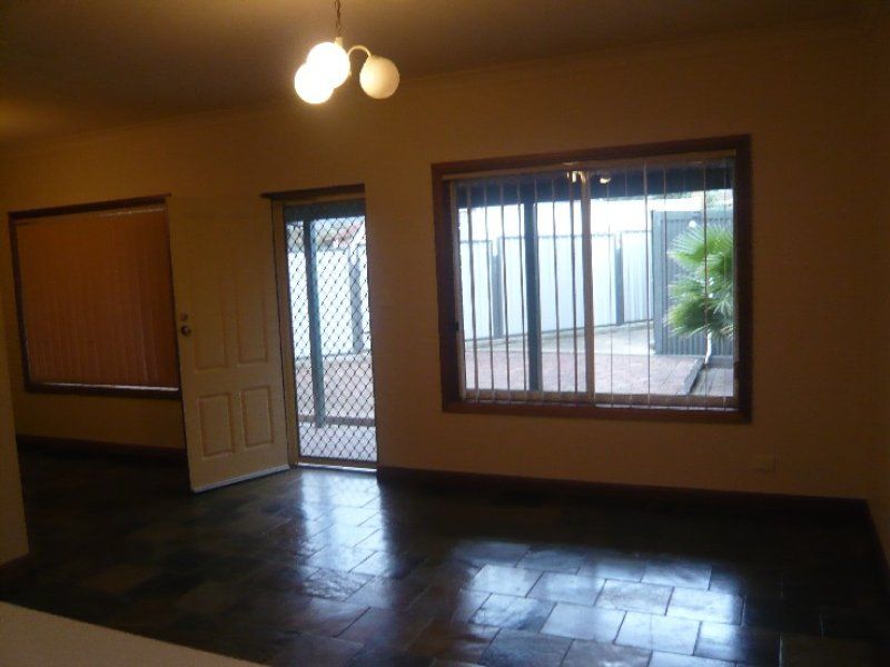 4/5 Mead Street Paradise 5075