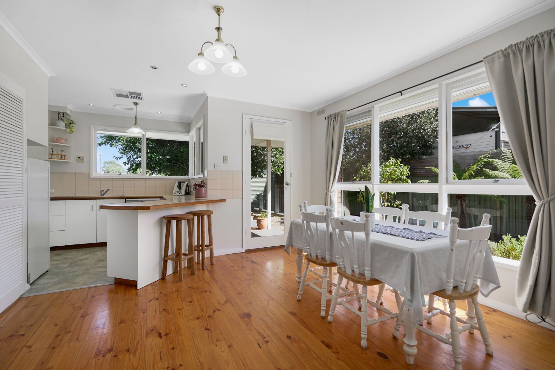 28 Pauls  Crescent, Wendouree, Wendouree - Thumbnail 6