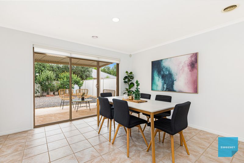 15 Naracoorte Drive, Caroline Springs - Thumbnail 8