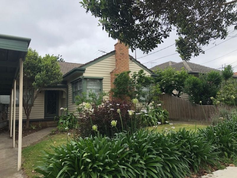 62 Locksley Avenue, Reservoir