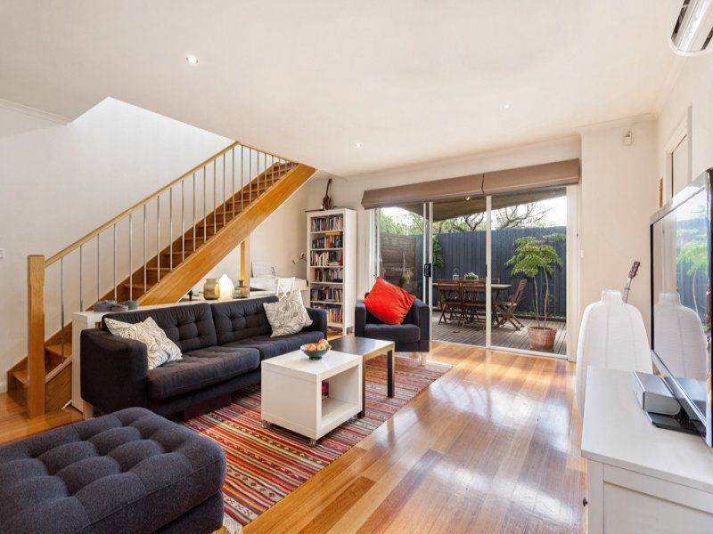 2B Stapley Crescent, Altona North - Thumbnail 2