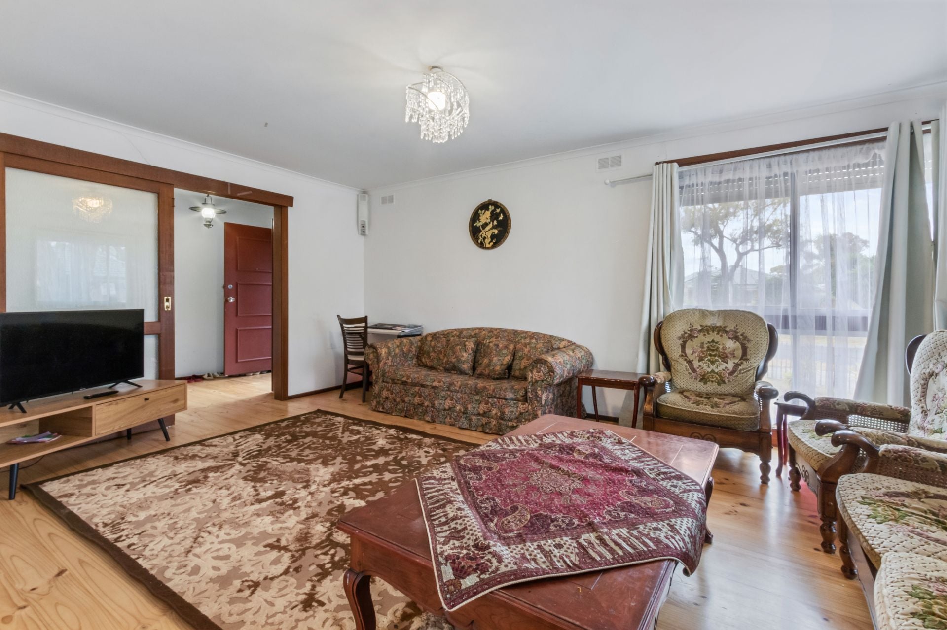 COMFORT LIVING IN A PRIME LOCATION