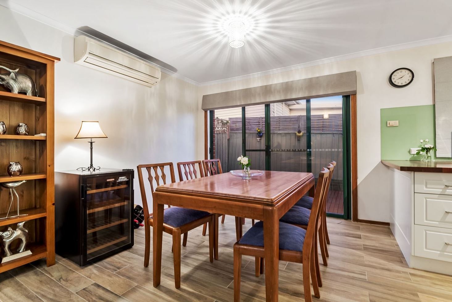 IDEAL LIVING, LOCATION & LIFESTYLE