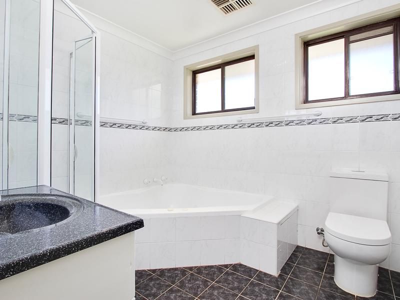 15 McGrath Road, McGraths Hill - Thumbnail 8