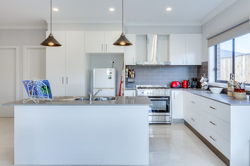 19 Essence Boulevard, Bacchus Marsh - Thumbnail 4