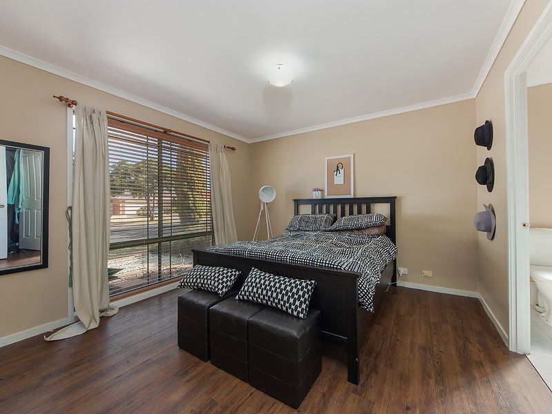 63 Chisholm Drive, Caroline Springs - Thumbnail 8