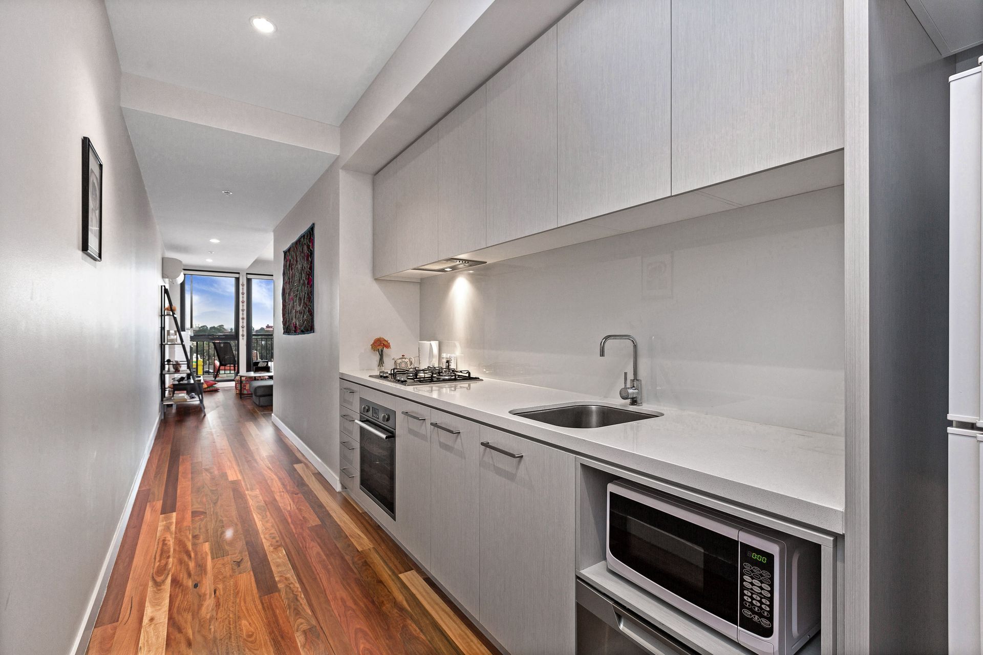 725/18 Albert Street, Footscray - Thumbnail 4