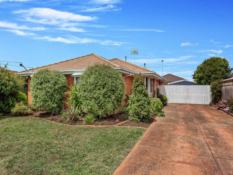 16 Yolanta Court, Seabrook - Thumbnail 2