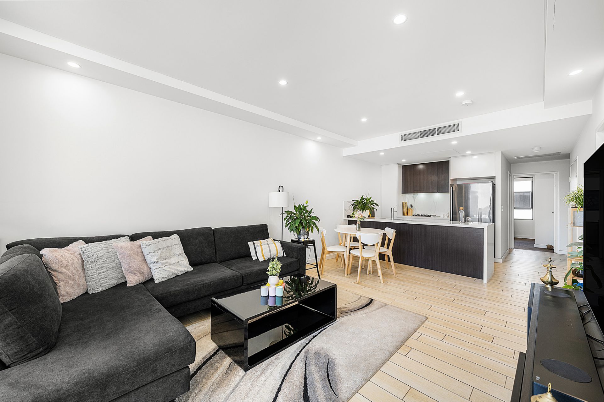 B304/37-39 Loftus Crescent Homebush NSW, Homebush - Thumbnail 4