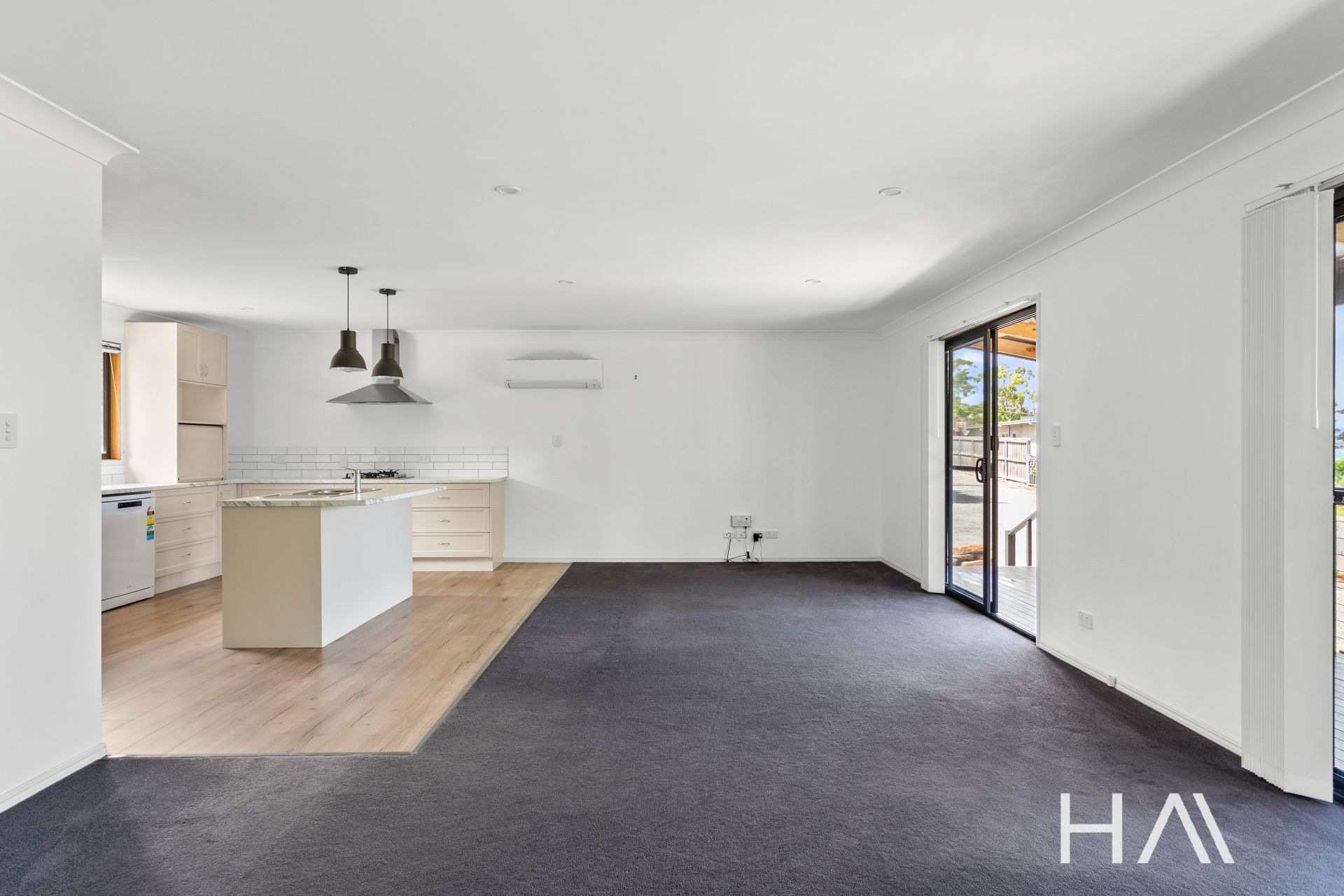 11 Post Office Road, Hillwood Harrison Agents