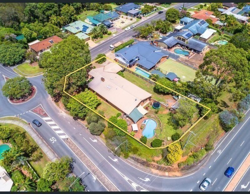102 Alison Road, Carrara - Thumbnail 2