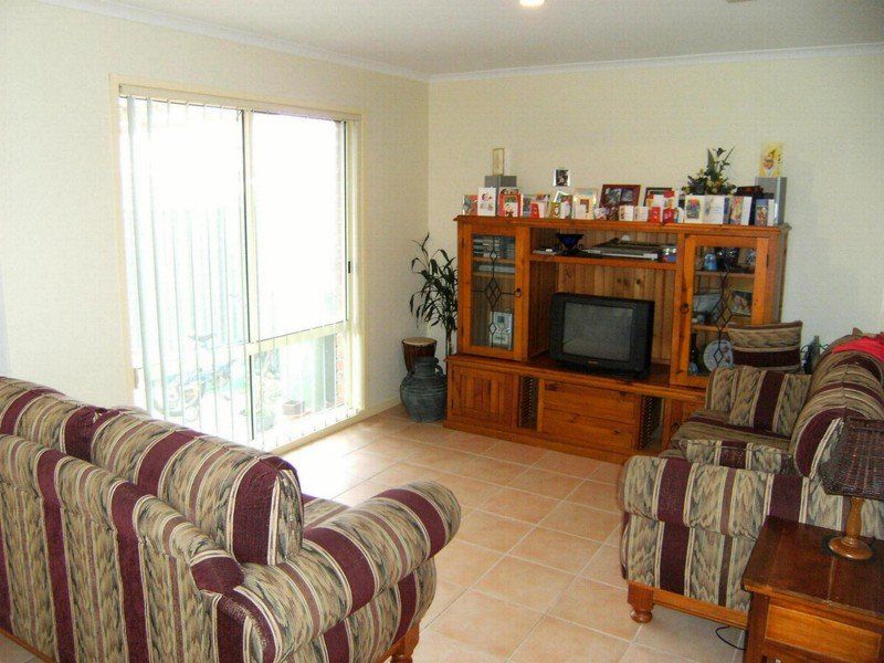 12 Strickland Crescent, Burnside - Thumbnail 4