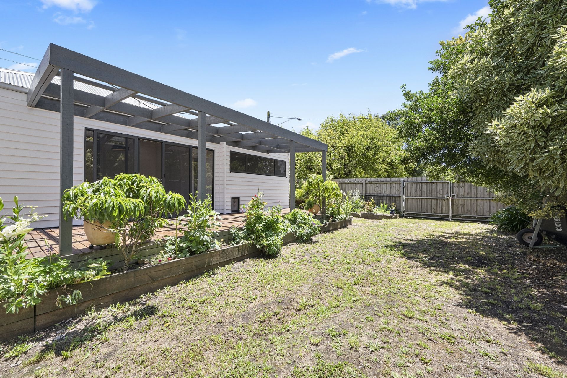 701 Skipton Street, Redan, Redan - Thumbnail 2