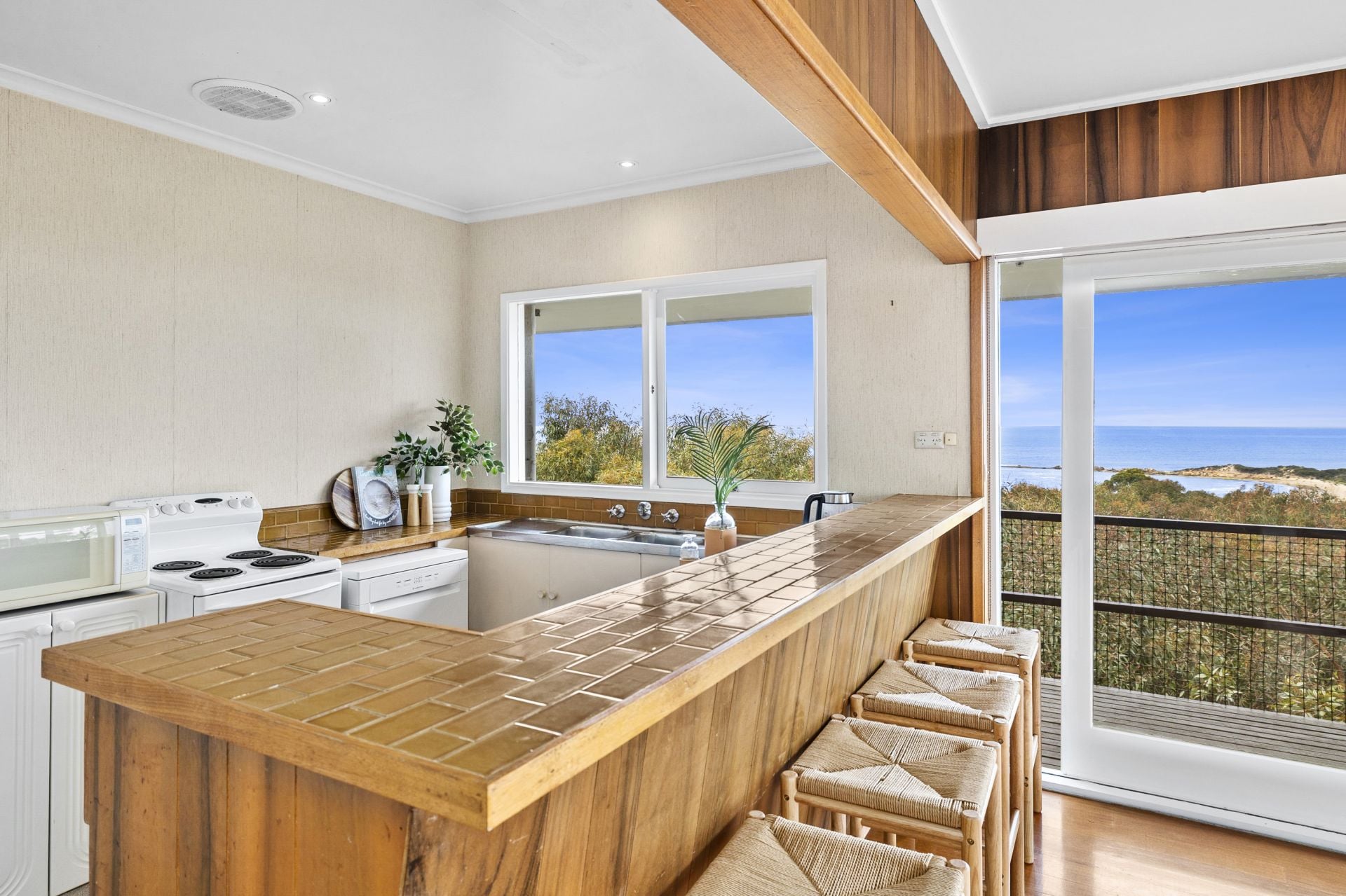10 Fifth Avenue, Anglesea - Thumbnail 7