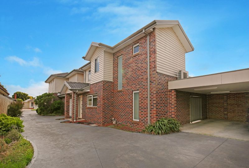 2/38 Acheron Avenue, Reservoir
