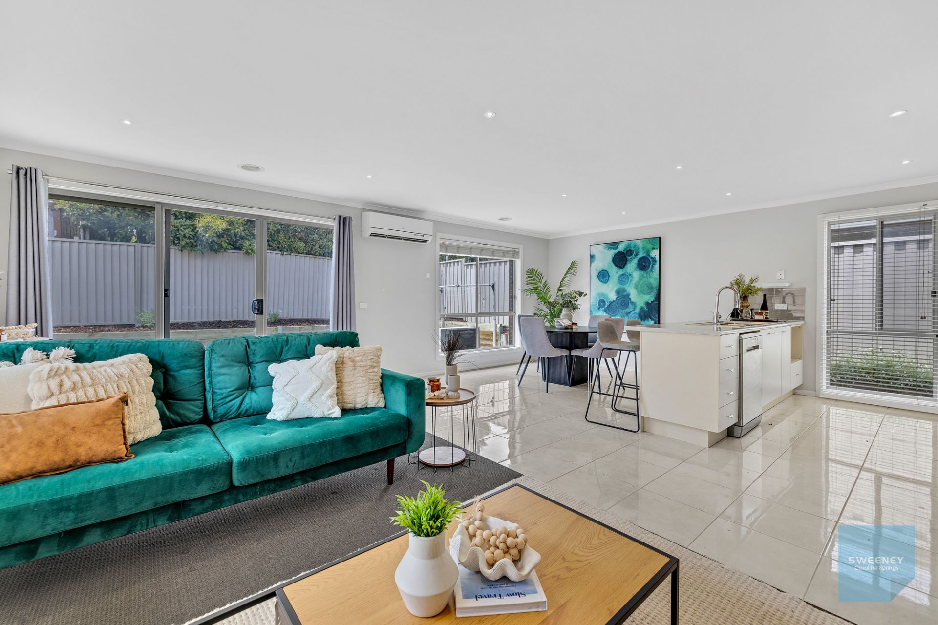 34 Hascombe Drive, Caroline Springs - Thumbnail 6