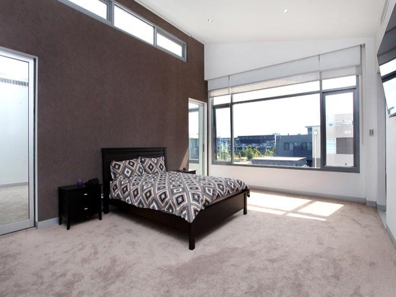 6 Marine Parade, Caroline Springs - Thumbnail 6