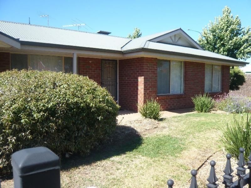 2C Thornbury Street Beulah Park 5067