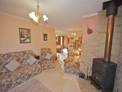 3
 
 
 
  
 
 
 3
 
 
 
  
 
 
 2
 
 
 
 
 
 
 
 10 Highfield Road, AMBLESIDE TAS 7310, Ambleside - Thumbnail 5