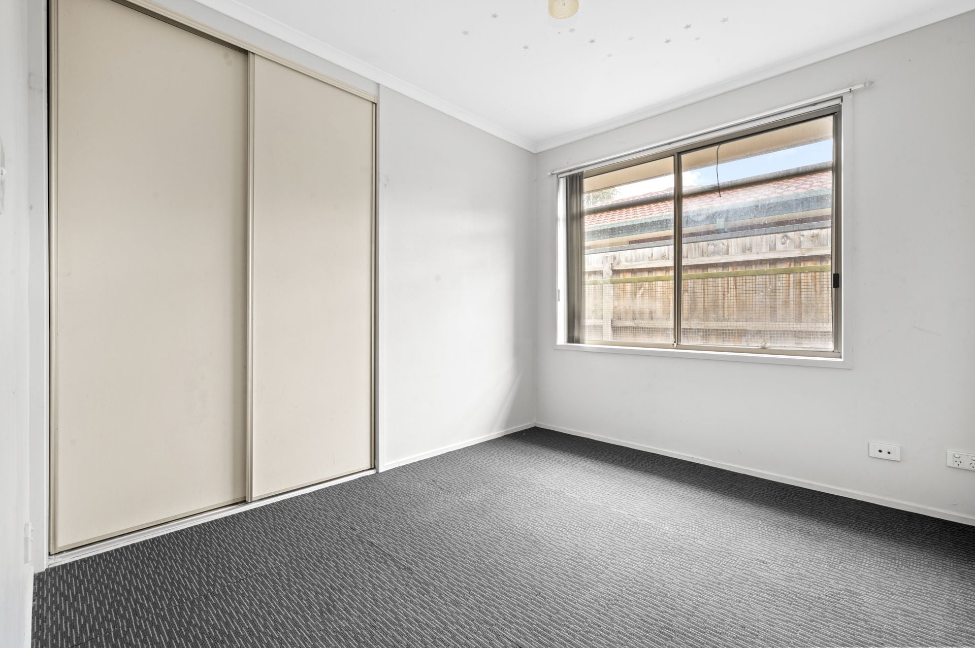 RENOVATE OR RE DEVELOP IN THE THE PARKLANDS ESTATE