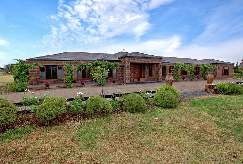 10 Selby Court, Hopetoun Park - Thumbnail 2