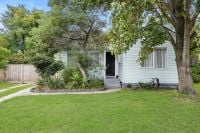8 Tallowwood Street, Frankston North VIC, Frankston North - Image 1