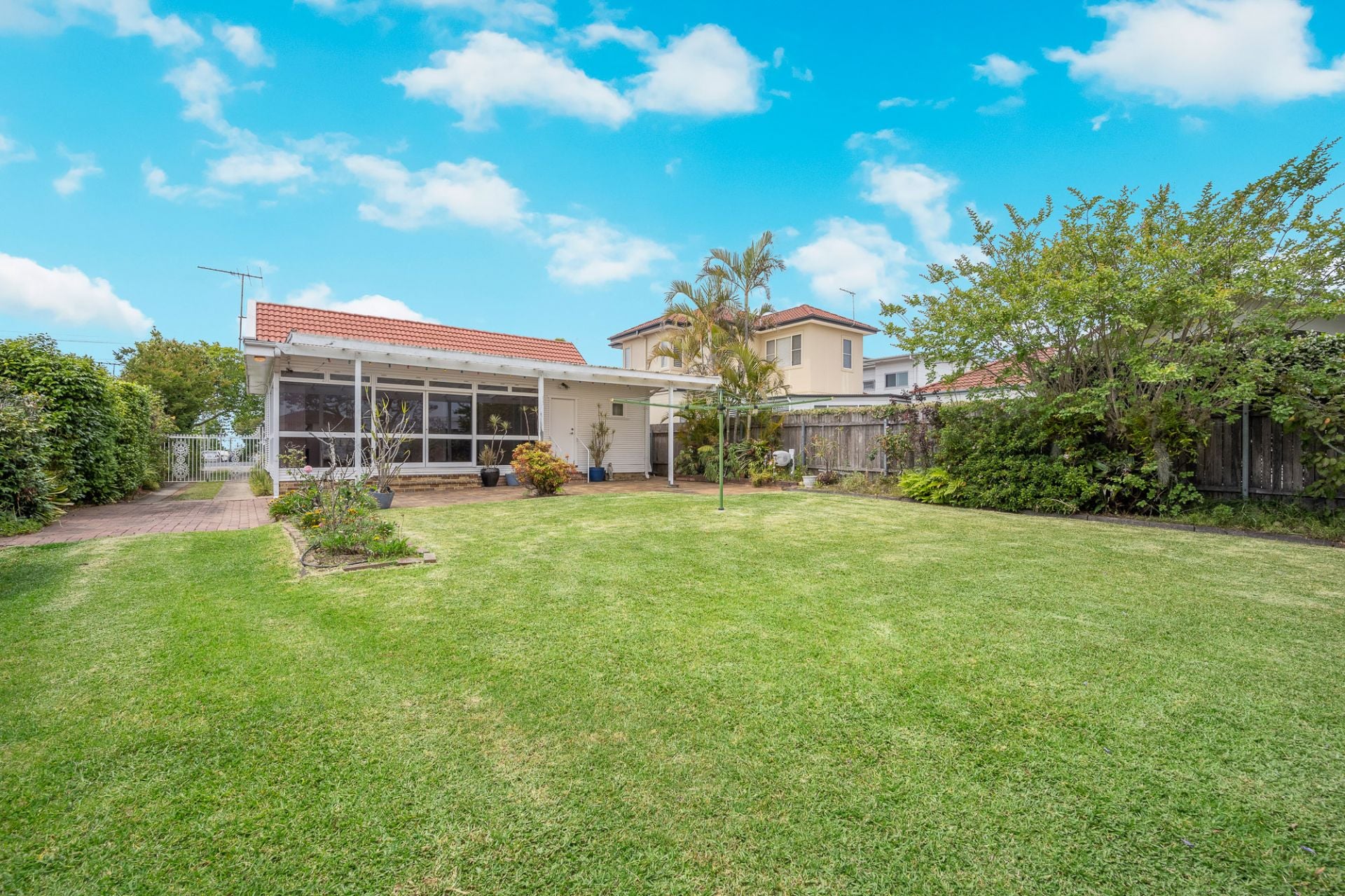 555 Port Hacking Road Caringbah South NSW, Caringbah South - Thumbnail 3