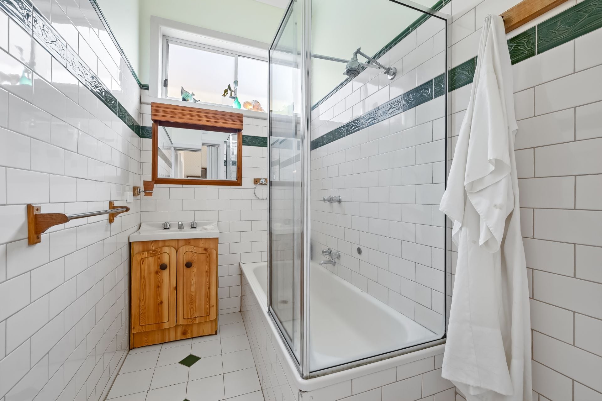 23 Cooper Street, Preston - Thumbnail 8