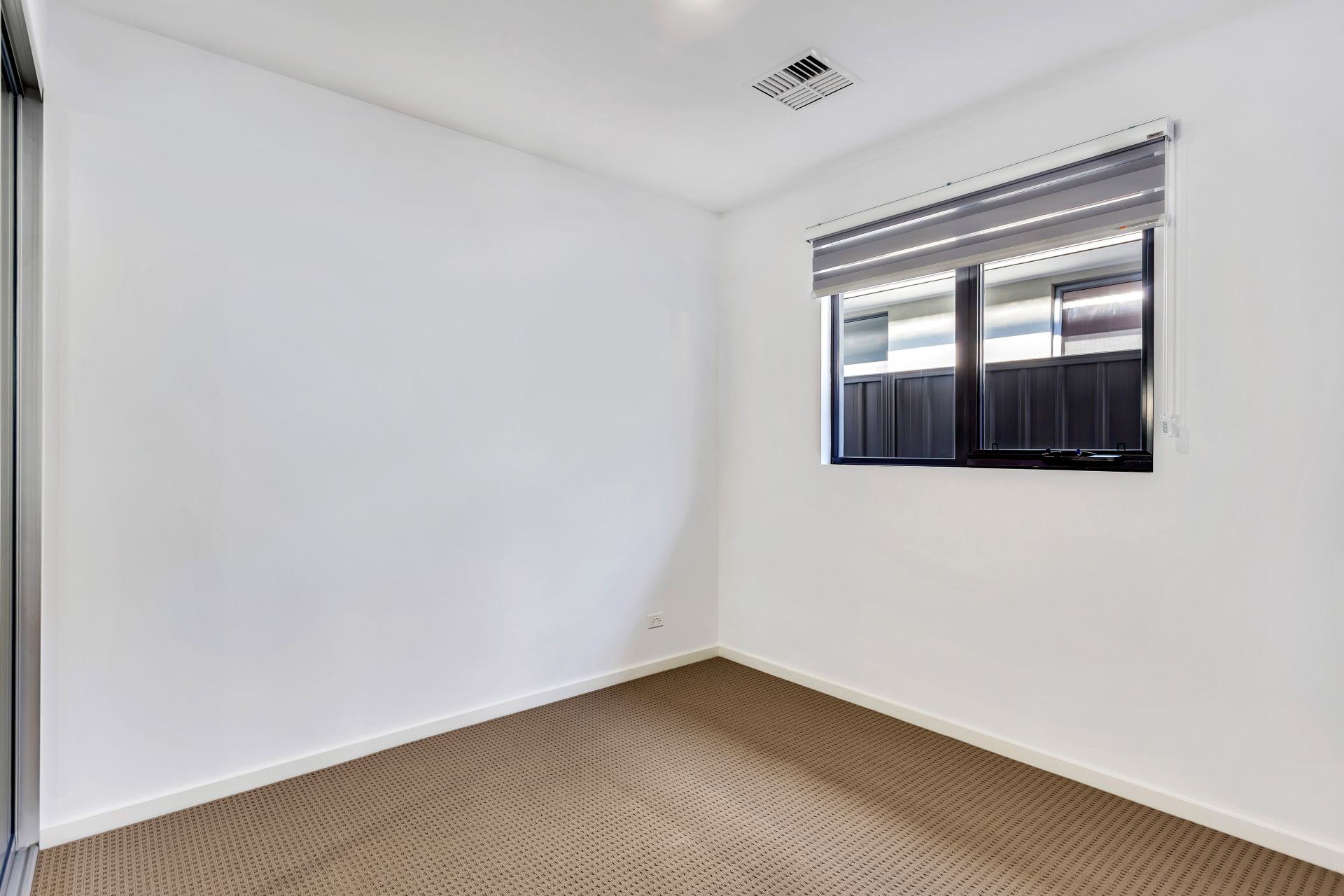126 Lochside Drive, West Lakes - Thumbnail 7