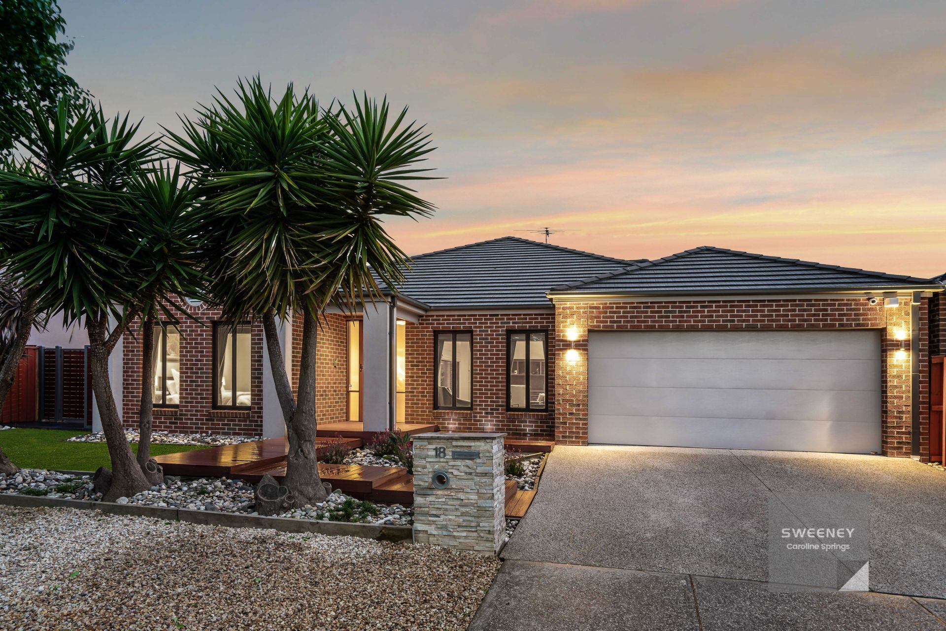 18 Darlinghurst Place, Taylors Hill - Thumbnail 2