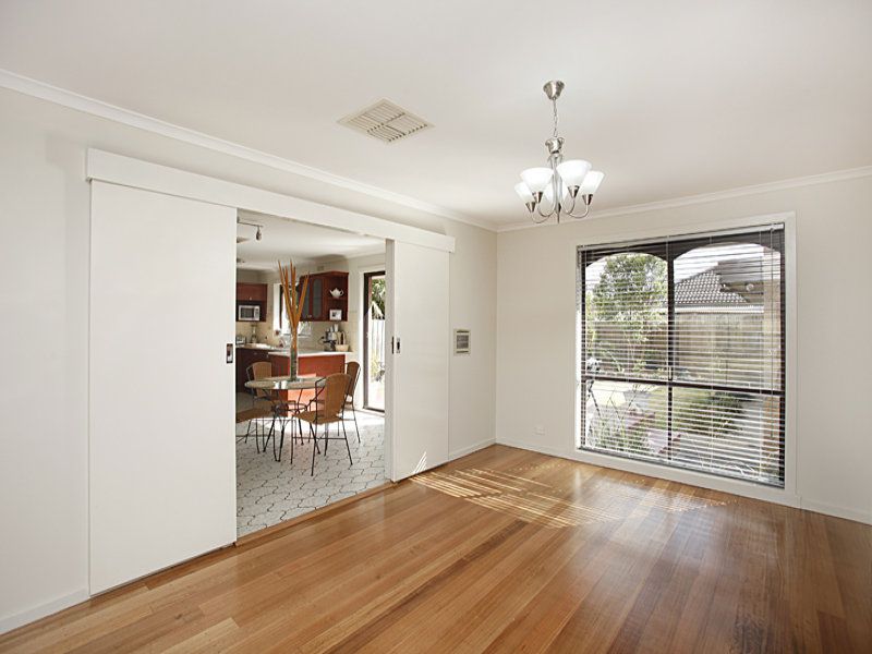 15 Simmons Drive, Seaholme - Thumbnail 3