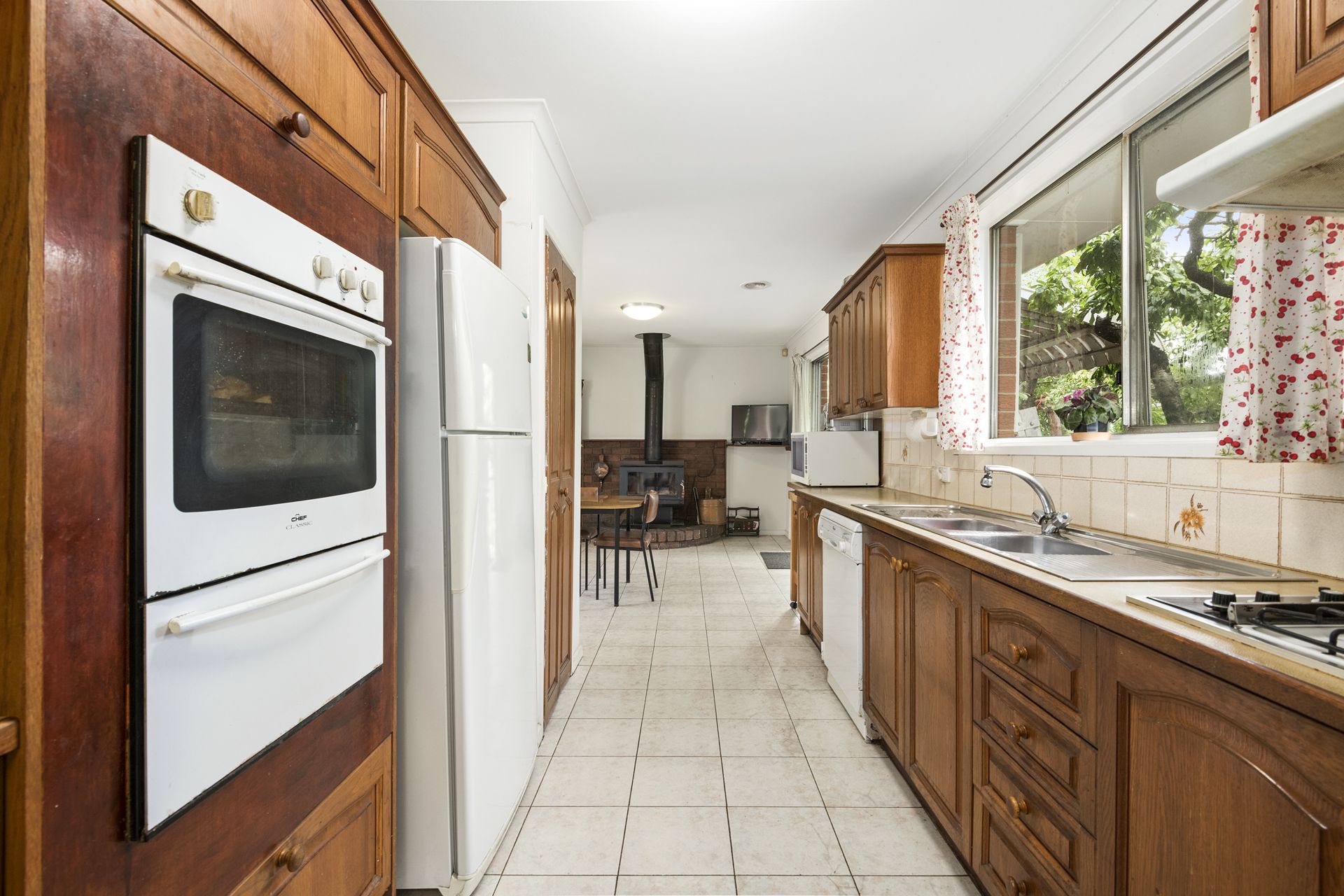 4 BEDROOM HOME
$520,000 - $570,000