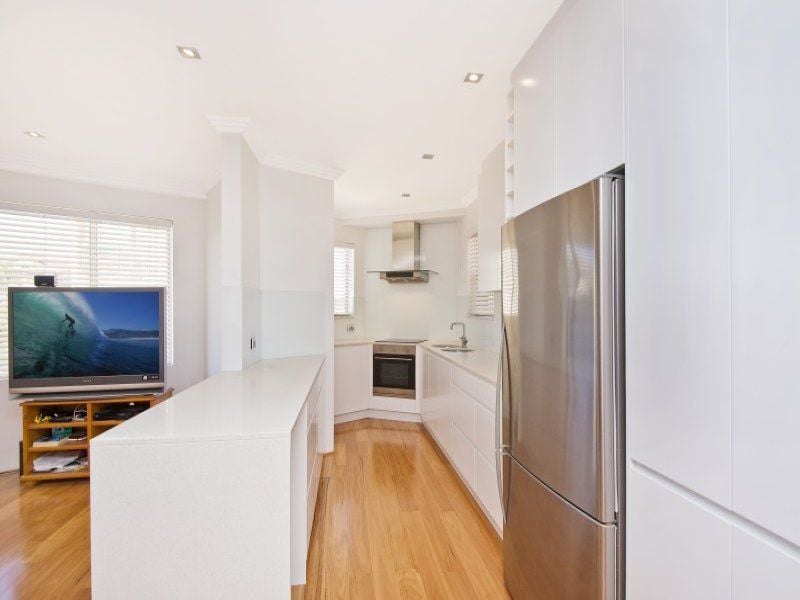 8/16 Waratah Street, CRONULLA, Cronulla - Thumbnail 3