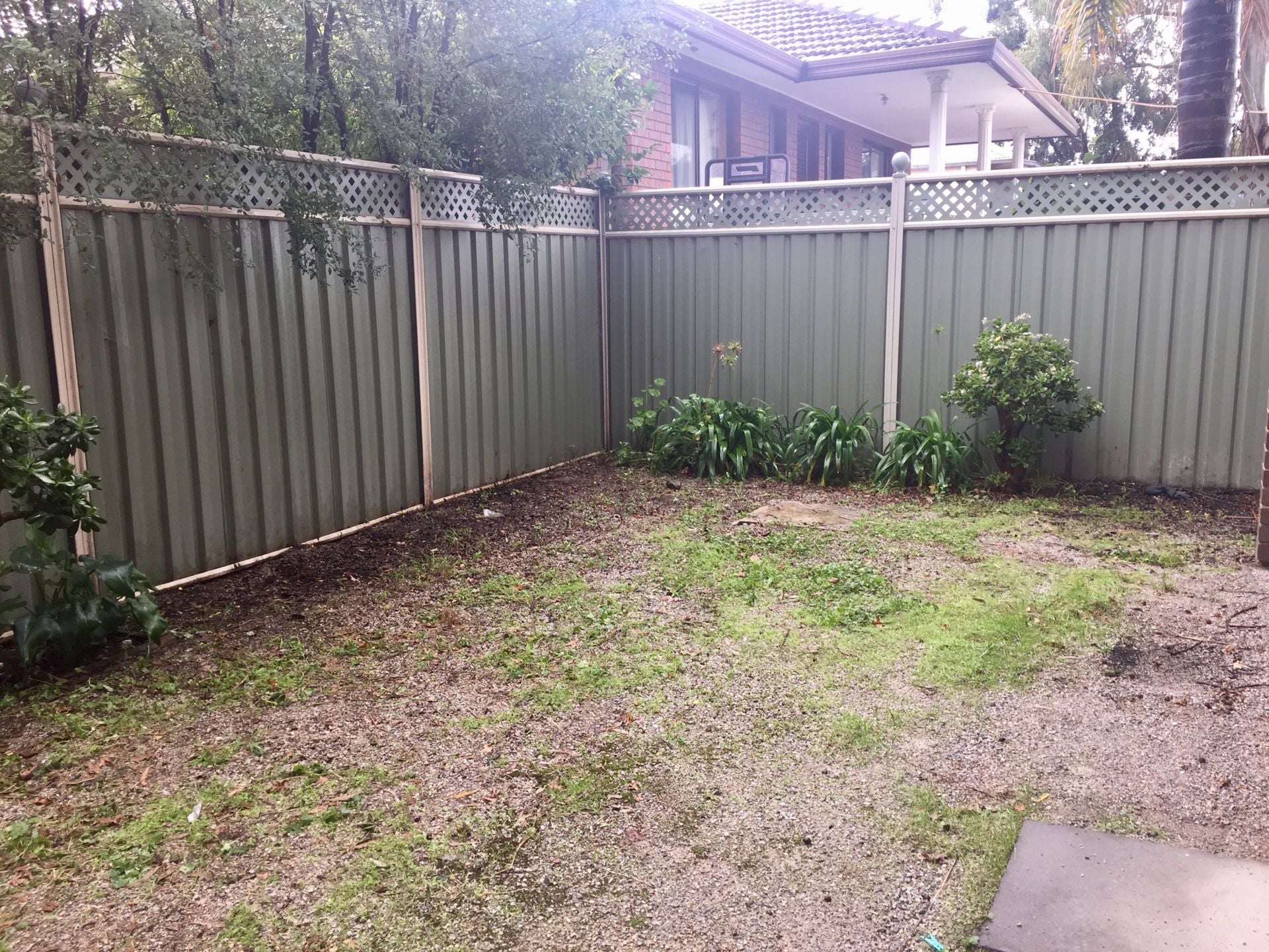 Large in Size, Bonus Courtyard!!