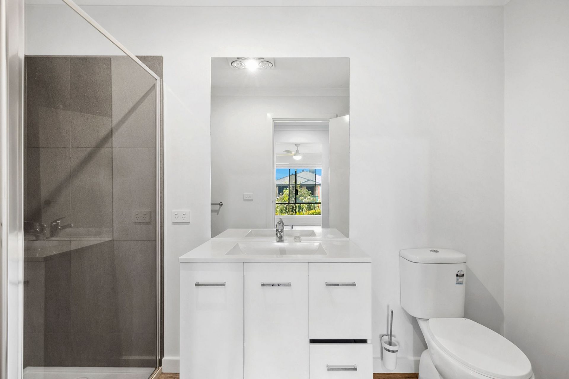 11 Davcol Drive, Sebastopol, Sebastopol - Thumbnail 2