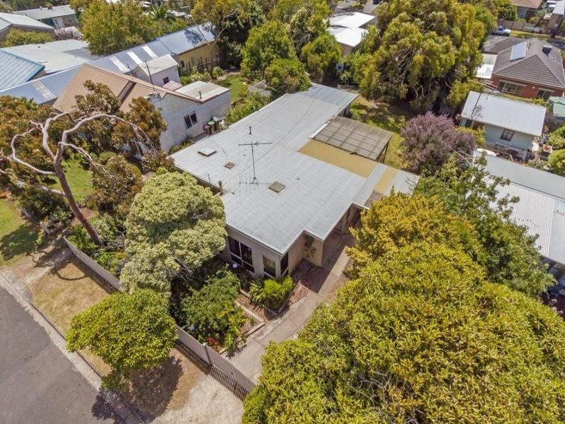 37 Epworth Street OCEAN GROVE VIC, Ocean Grove - Thumbnail 4