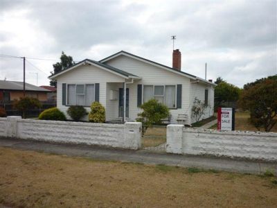 7 Gwynne Street, EAST DEVONPORT, East Devonport - Thumbnail 2