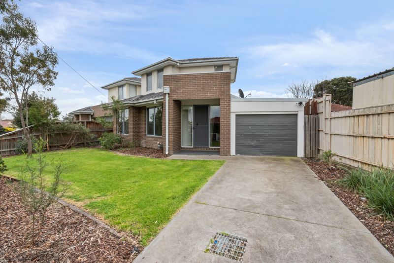 29 Canberra Grove, Lalor