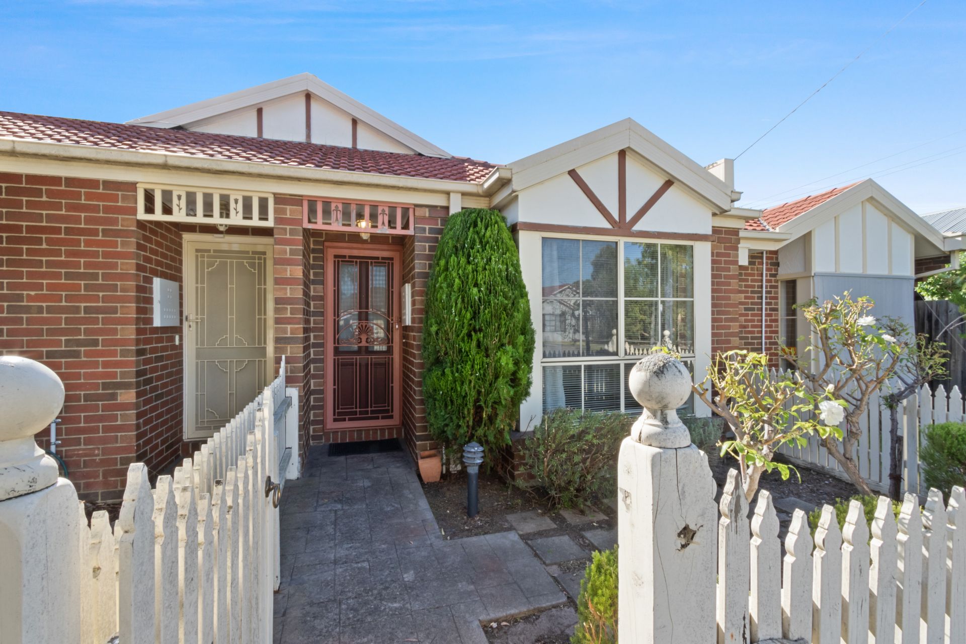 Your Gateway to Suburban Comfort and Convenience