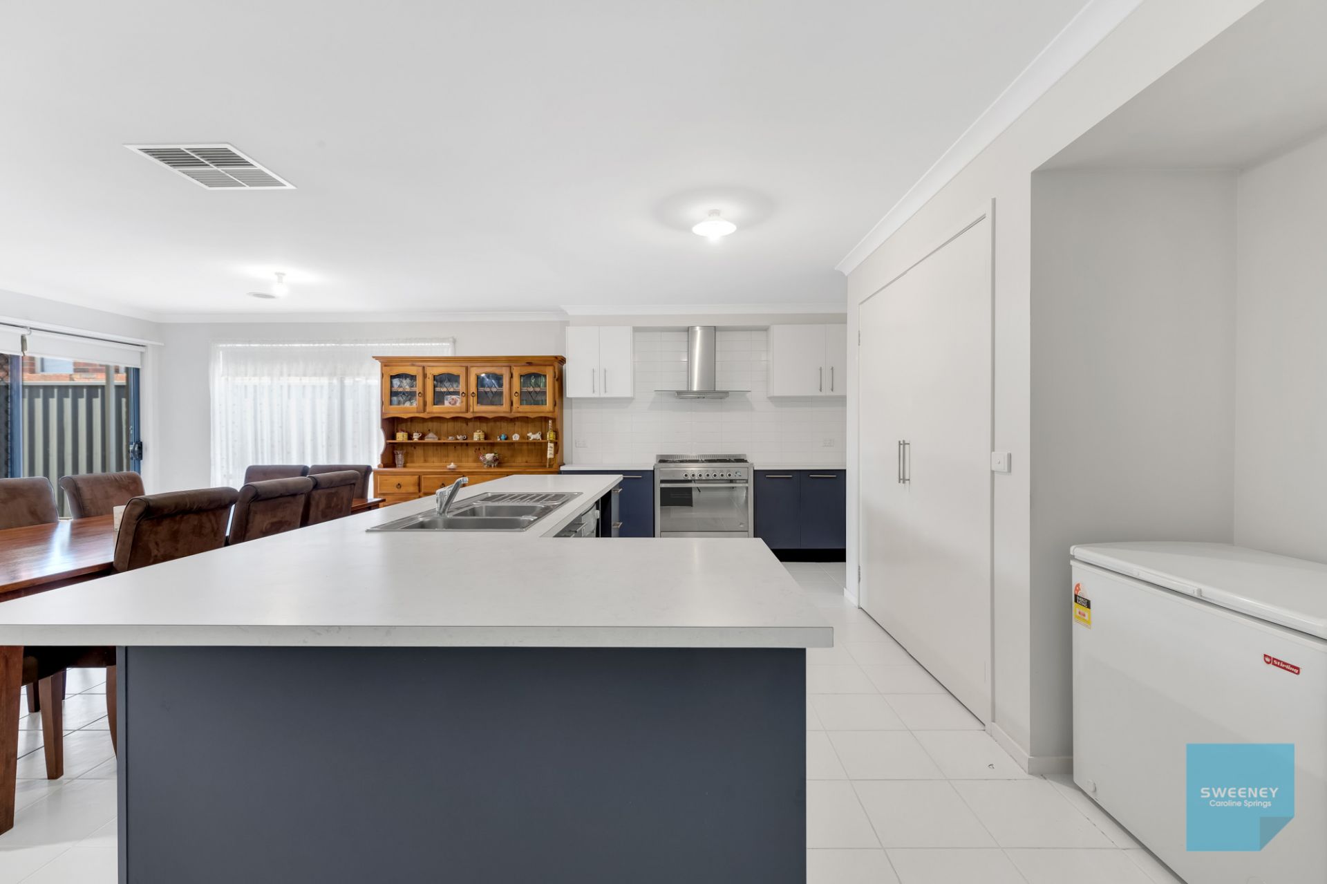 7 Pro Hart Way, Caroline Springs - Thumbnail 5