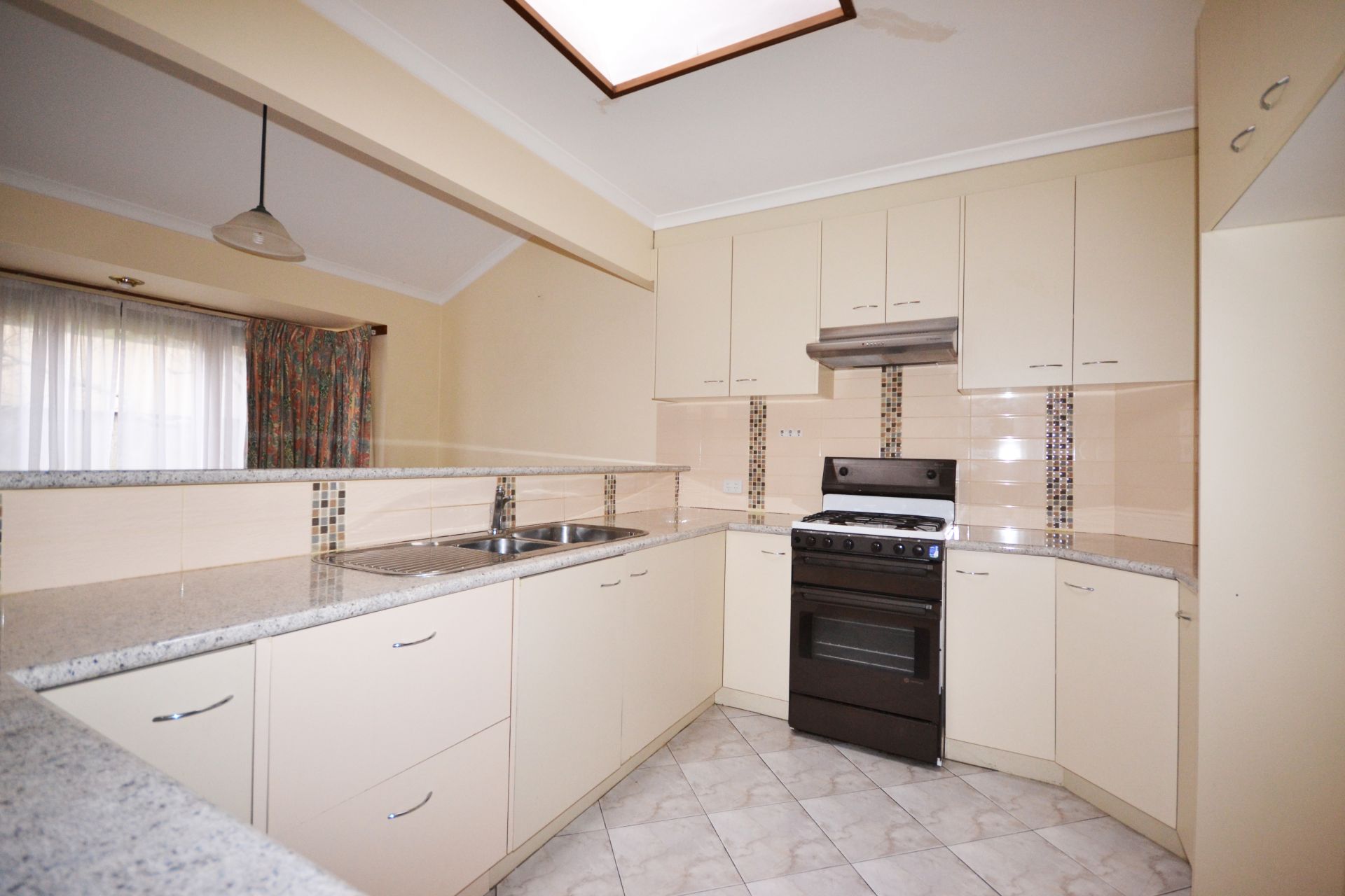 AS BIG AS A HOUSE AND ALL WITHIN WALKING DISTANCE TO TRAIN, TRAMS AND BUSES